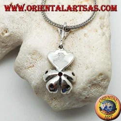 Pendentif fleur en argent de rubis naturels serti d'une couronne en marcassite