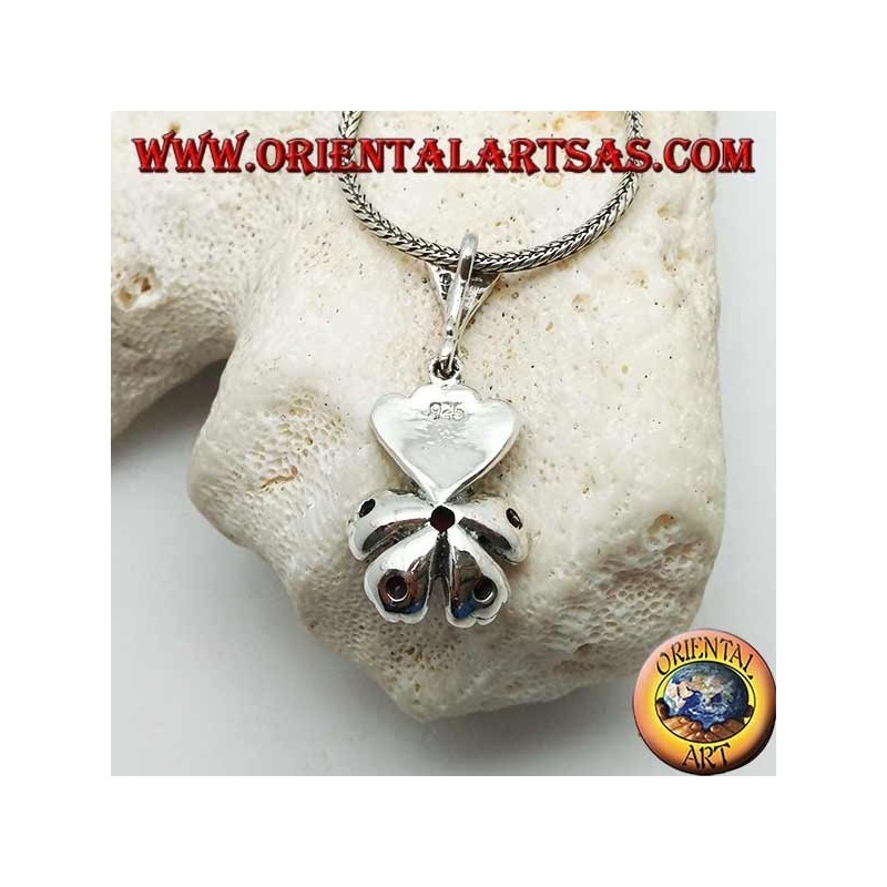 Pendentif fleur en argent de rubis naturels serti d'une couronne en marcassite