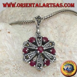 Colgante de plata margarita con 6 +1 redondos y rubíes naturales de marcasita