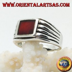Silver ring with horizontal relief carnelian in relief and 5 lines engraved on the sides