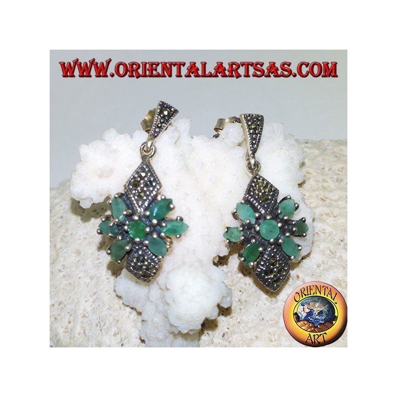Boucles d'oreilles en argent avec émeraude ronde dans une étoile d'émeraudes ovales naturelles et deux losanges de marcassite