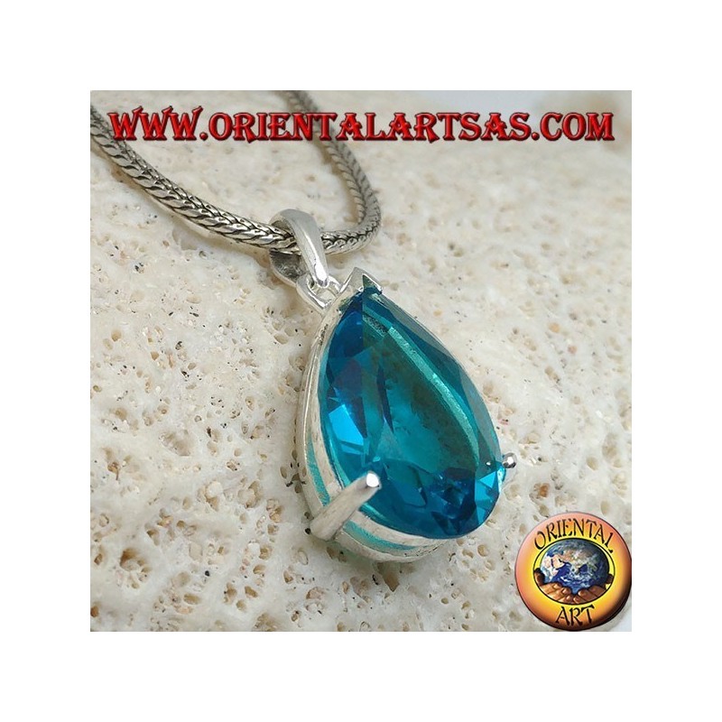 Ciondolo in argento con topazio azzurro sfaccettato incastonato