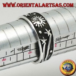 Anillo en plata con estrellas de sol y cometa en bajorrelieve