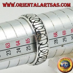 Bague en argent avec symboles "D" du désarmement nucléaire (symbole de la paix) enchaîné gravé