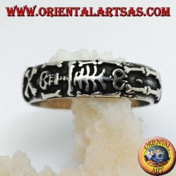 Anillo de plata con esqueleto integral de alto relieve