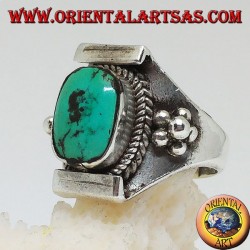 Bague en argent avec turquoise tibétaine ancienne sur monture népalaise et boules sur les côtés