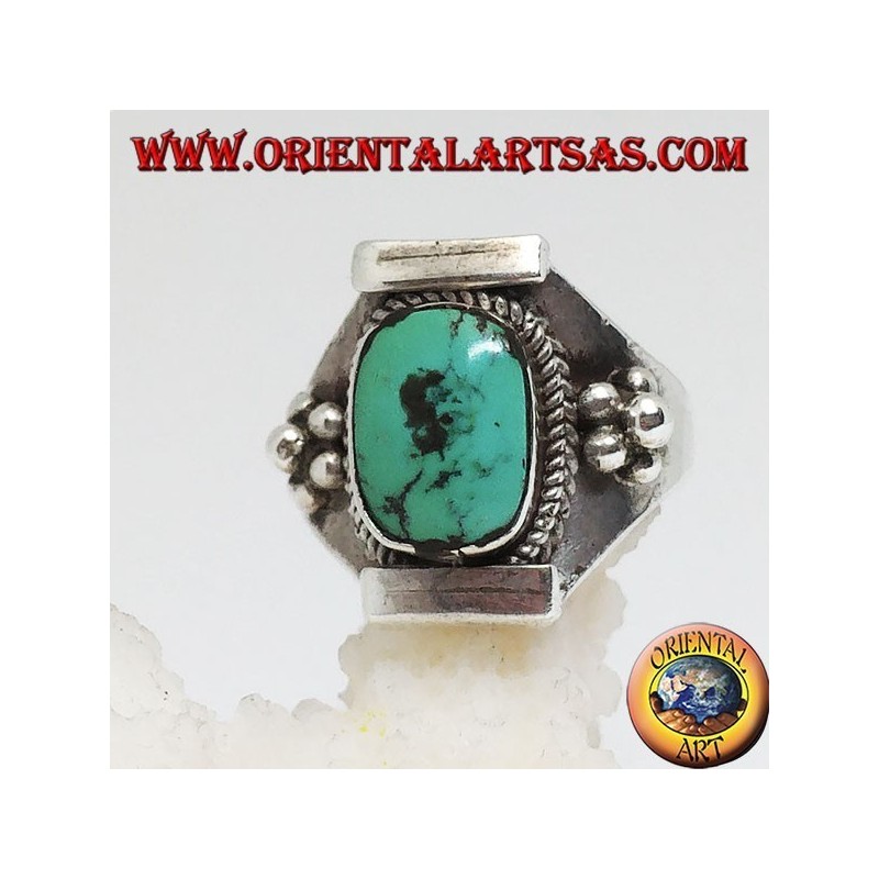 Bague en argent avec turquoise tibétaine ancienne sur monture népalaise et boules sur les côtés