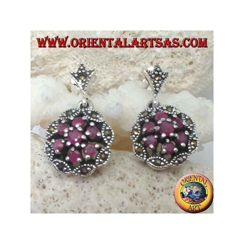 Boucles d'oreilles en argent avec triple cercles concentriques de rubis ronds naturels sertis et marcassite navette
