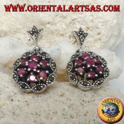 Pendientes de plata con círculos triples concéntricos de rubíes redondos naturales engastados y marcasita lanzadera.
