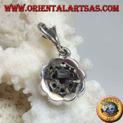 Pendentif en argent avec triple cercles concentriques de rubis naturels ronds sertis et marcassite navette