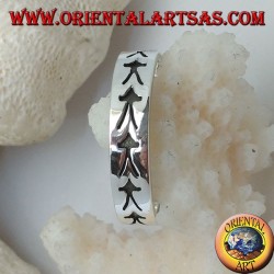 Silberring mit stilisierter Qualle, eingraviert in Flachrelief