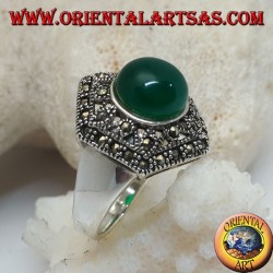 Silver ring with round green cabochon agate on a perforated decorated marcasite hexagon