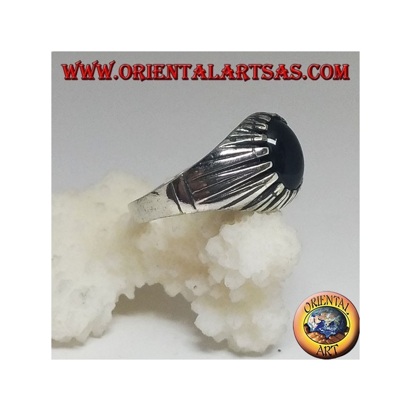 Silberring mit ovalem Cabochon-Onyx-Set mit Rippenfassung