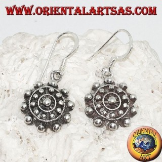 Boucles d'oreilles en argent avec boules et lignes concentriques