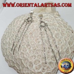 Boucles d'oreilles lobe en argent avec noeud et trois fils tricotés suspendus