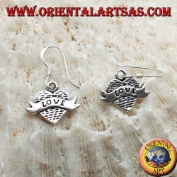 Boucles d'oreilles en argent avec pendentif coeur et bande avec écriture "love"