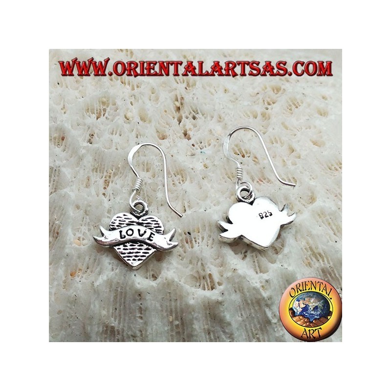 Boucles d'oreilles en argent avec pendentif coeur et bande avec écriture "love"