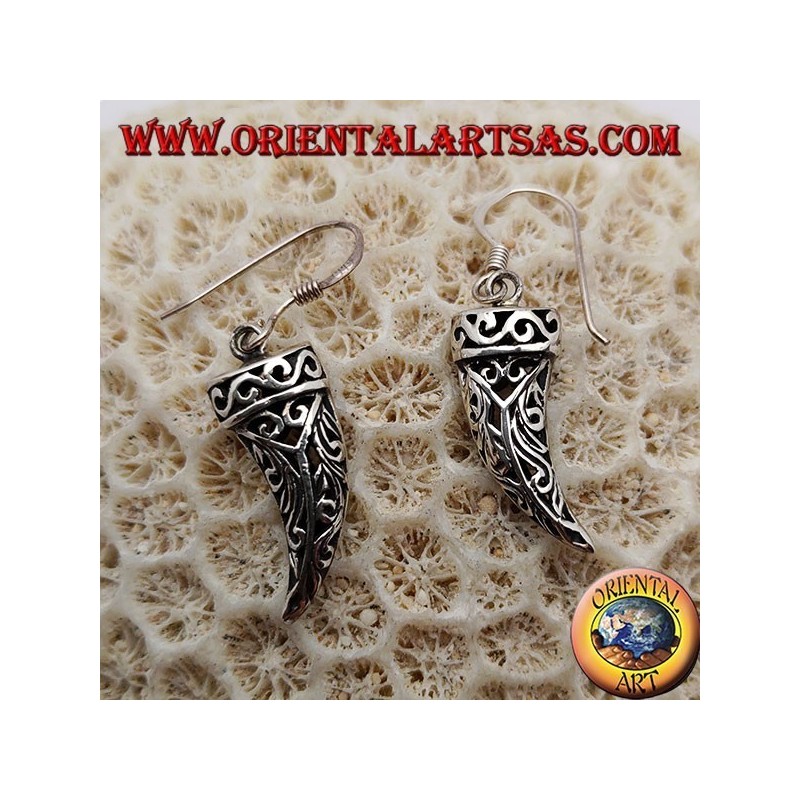 Boucles d'oreilles en argent en forme de corne ajourée ajourée à décor floral