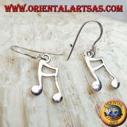 Pendientes de plata con un par de colgantes semicromados.