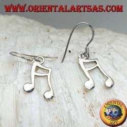 Pendientes de plata con un par de colgantes semicromados.