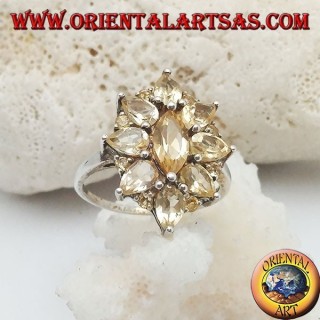 Bague fleur ovale en argent formée par des topazes de citrine navette intégrées