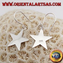 Pendientes de plata con pequeña estrella lisa y plana