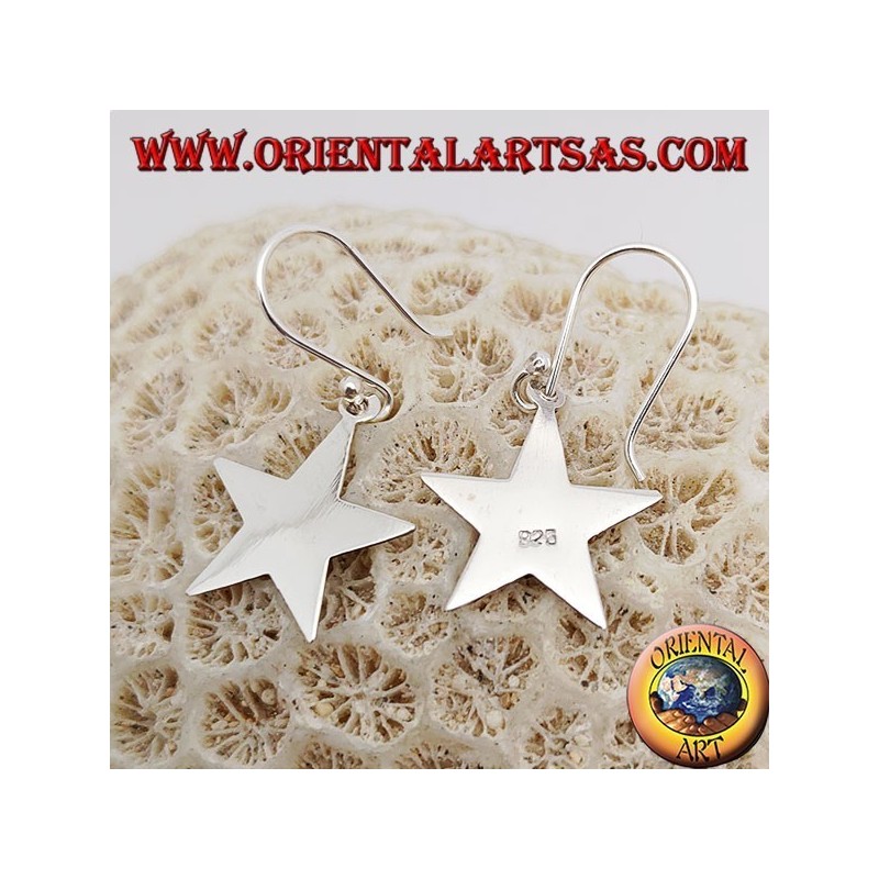 Pendientes de plata con pequeña estrella lisa y plana