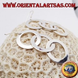 Boucles d'oreilles en argent avec trois pendentifs chaînés lisses et plats