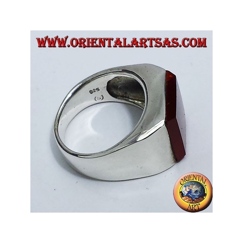 Anello in argento liscio con corniola quadrata sovrapposta