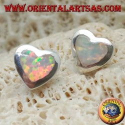 Silberne Ohrringe mit weißem herzförmigem Opal und glattem Rahmen