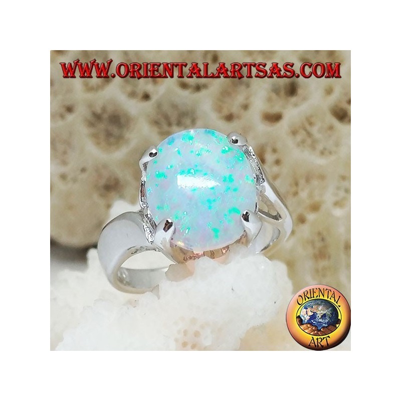 Bague en argent avec ensemble opale blanc ovale et cadre incurvé sur les côtés