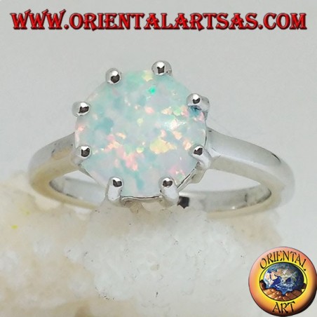 Anello in argento con opale bianco a incastonatura multipla