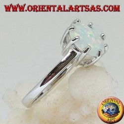 Bague en argent avec opale blanche à sertissage multiple