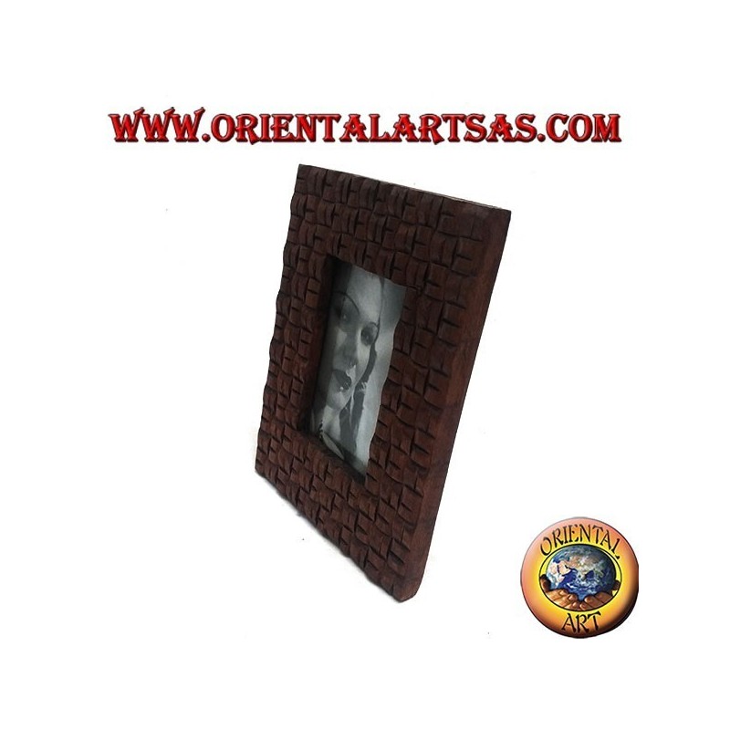 Photo frame with intertwined checkered pine wood 25x20 cm