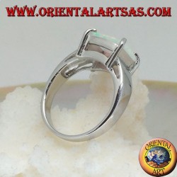Anillo de plata con ópalo arlequín rectangular horizontal en cuatro