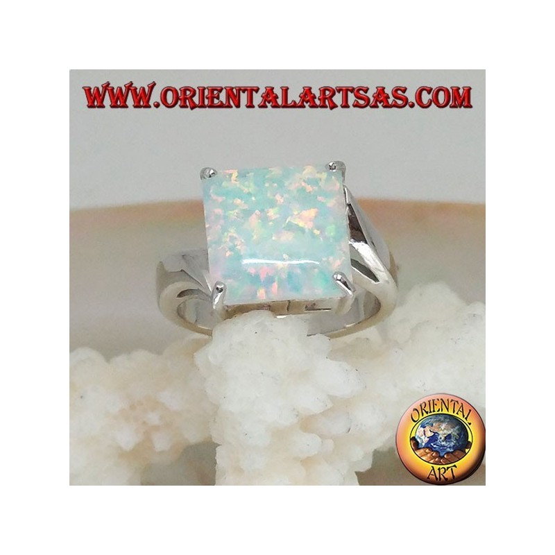 Silberring mit quadratischem Harlekinopal in vier und asymmetrischer Fassung