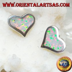 Silberne Ohrringe mit breitem herzförmigen weißen Opal und glattem Rahmen
