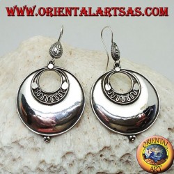 Grandes boucles d'oreilles rondes en argent avec disques concentriques et trois boules en dessous