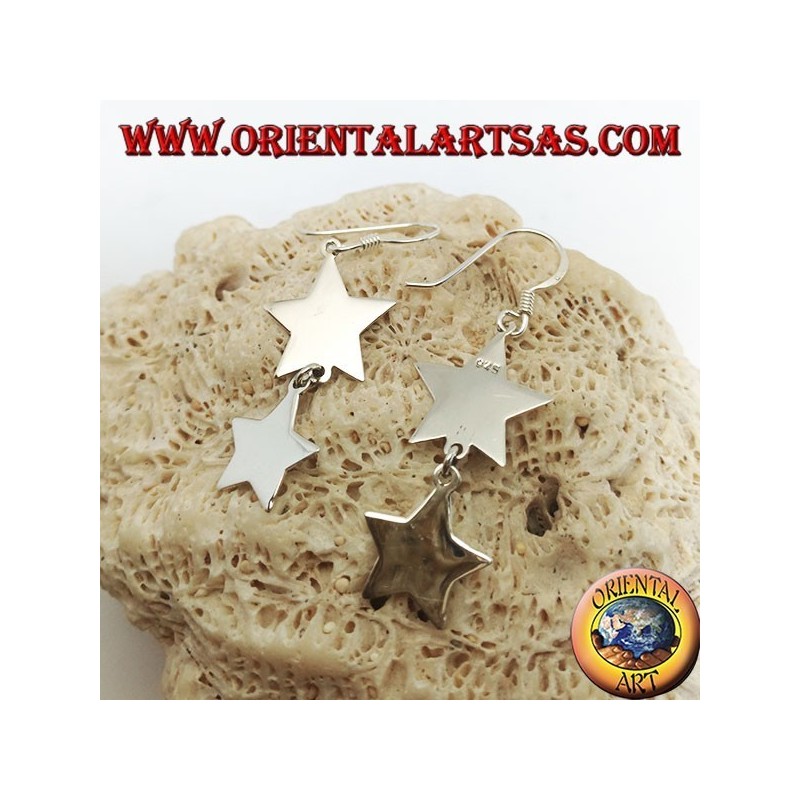 Orecchini in argento con doppia stella liscia e piatta pendente