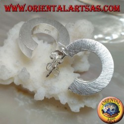 Wide squared circle silver earrings with satin finish and 20 mm butterfly clasp