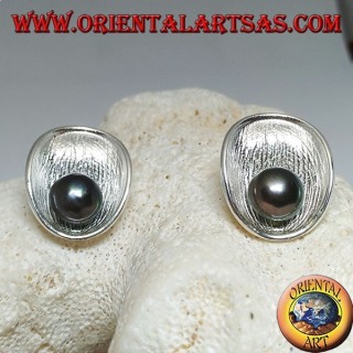 Silver lobe earrings with satin mother shell inside and gray freshwater pearl