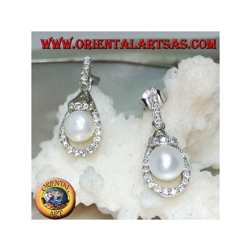 Orecchini in argento a goccia pendente con perla bianca d'acqua dolce contornata da zirconi