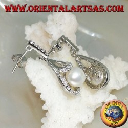 Boucles d'oreilles en argent avec perle d'eau douce blanche entourée de zircone cubique