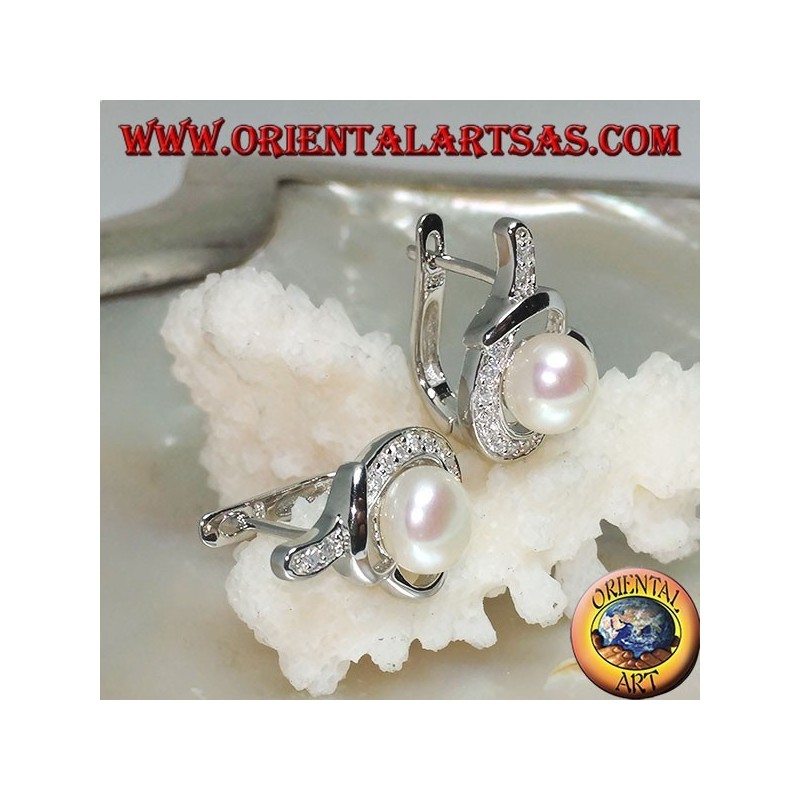 Boucles d'oreilles à fermoir à levier en argent avec perle enveloppée dans un fil noué avec de la zircone cubique