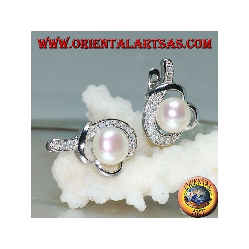 Boucles d'oreilles à fermoir à levier en argent avec perle enveloppée dans un fil noué avec de la zircone cubique