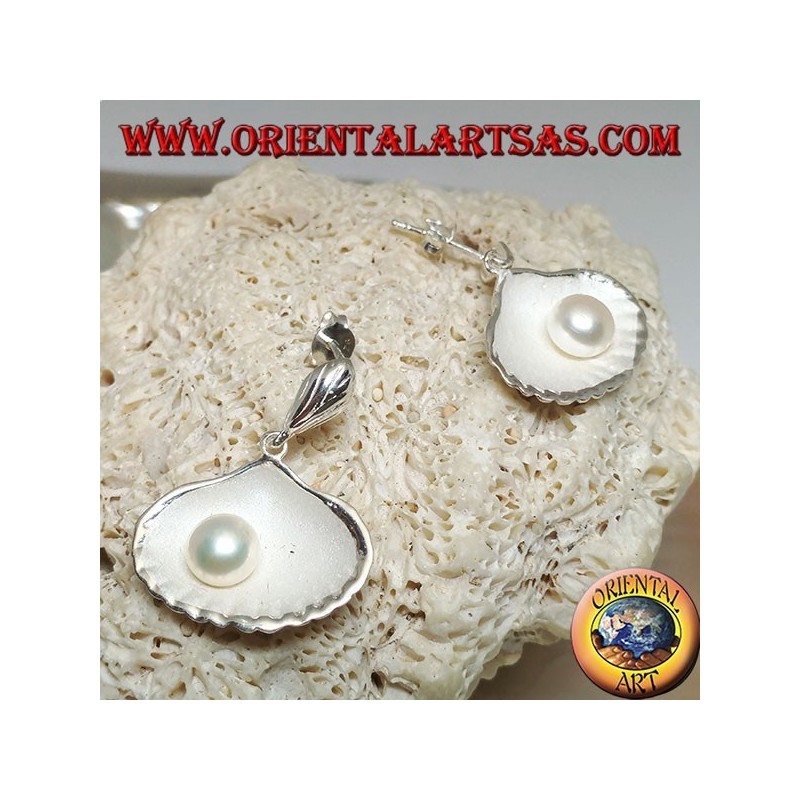 Boucles d'oreilles en argent avec coquille de mère en satin à l'intérieur et perle d'eau douce