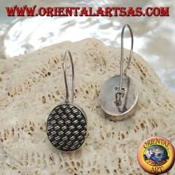 Boucles d'oreilles pendantes en argent avec ovale tissé serré