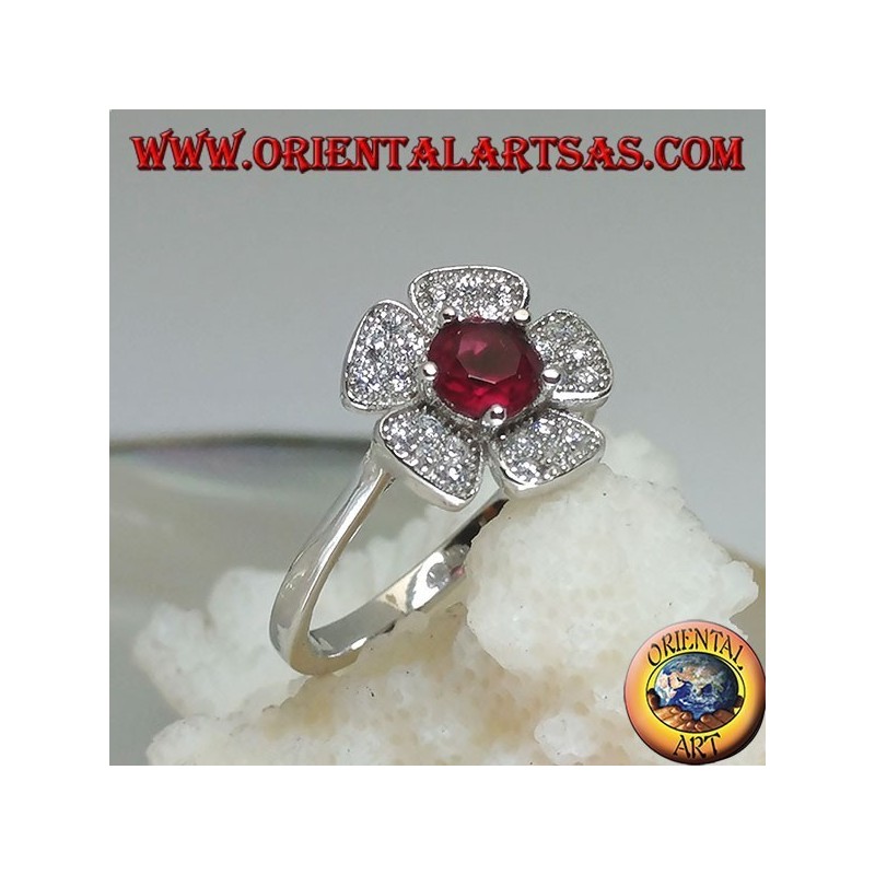 Silberring in Form einer Walderdbeerblume mit Granatkronenset und Zirkonblättern
