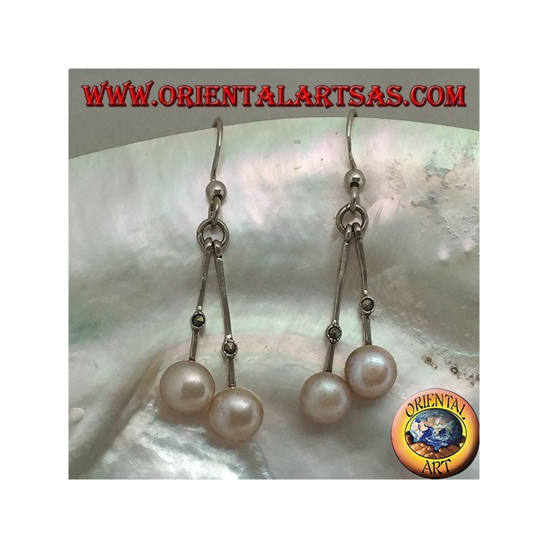 Silver earrings with hanging rod with a central marcasite and final pink freshwater pearl