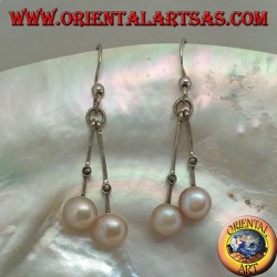 Silver earrings with hanging rod with a central marcasite and final pink freshwater pearl